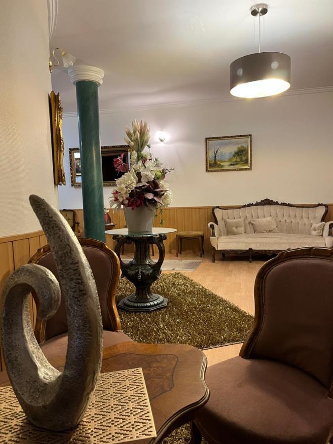Hotel Bolero Gyor Exterior photo